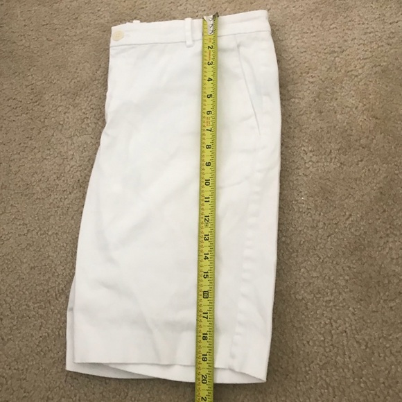 White shorts - Picture 4 of 5